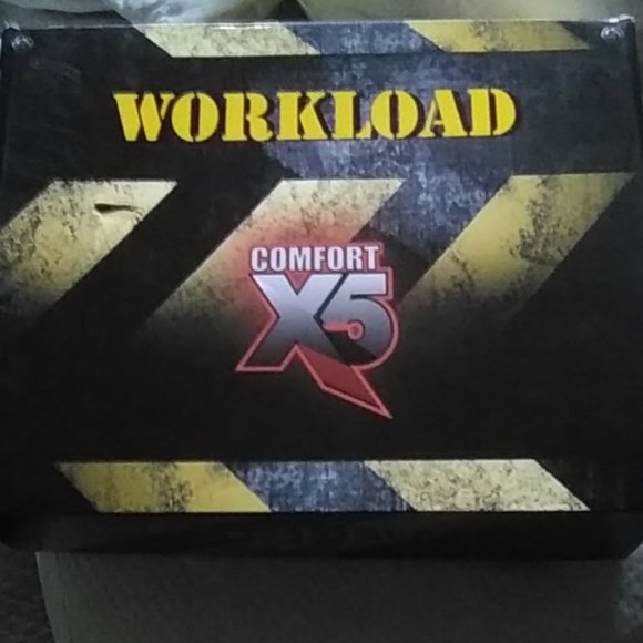 Work boots - Picture 1 of 3